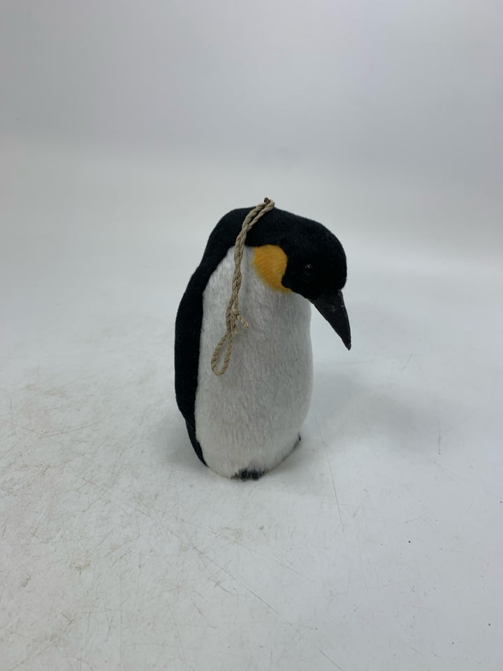 EMPEROR PENGUIN ORNAMENT.
