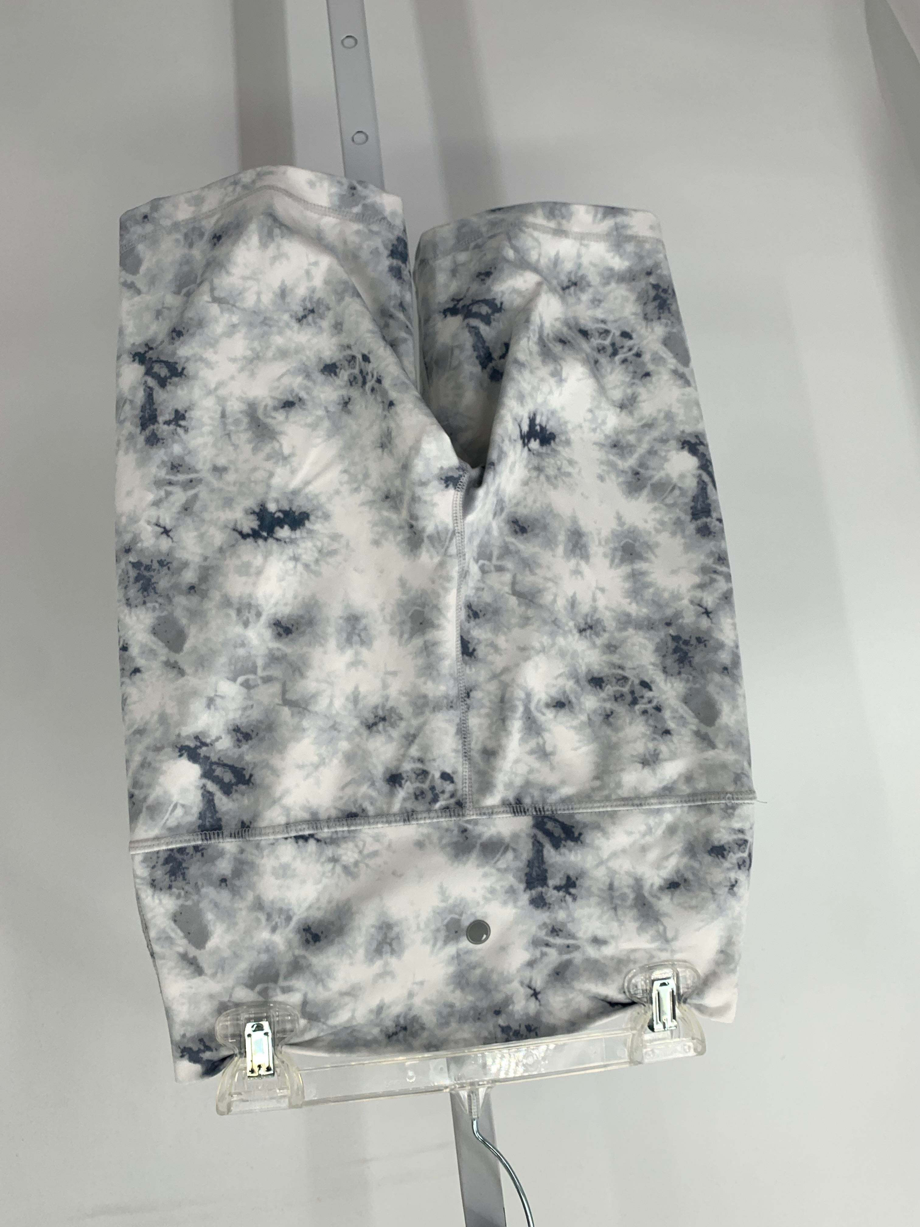 Yogalicious Size Medium Misses Shorts