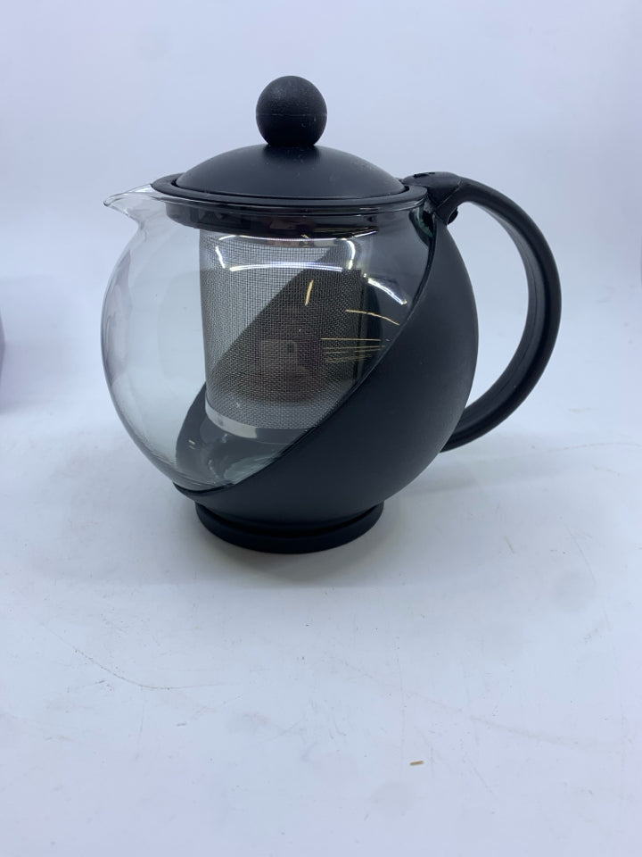 NIB GLASS TEAPOT.