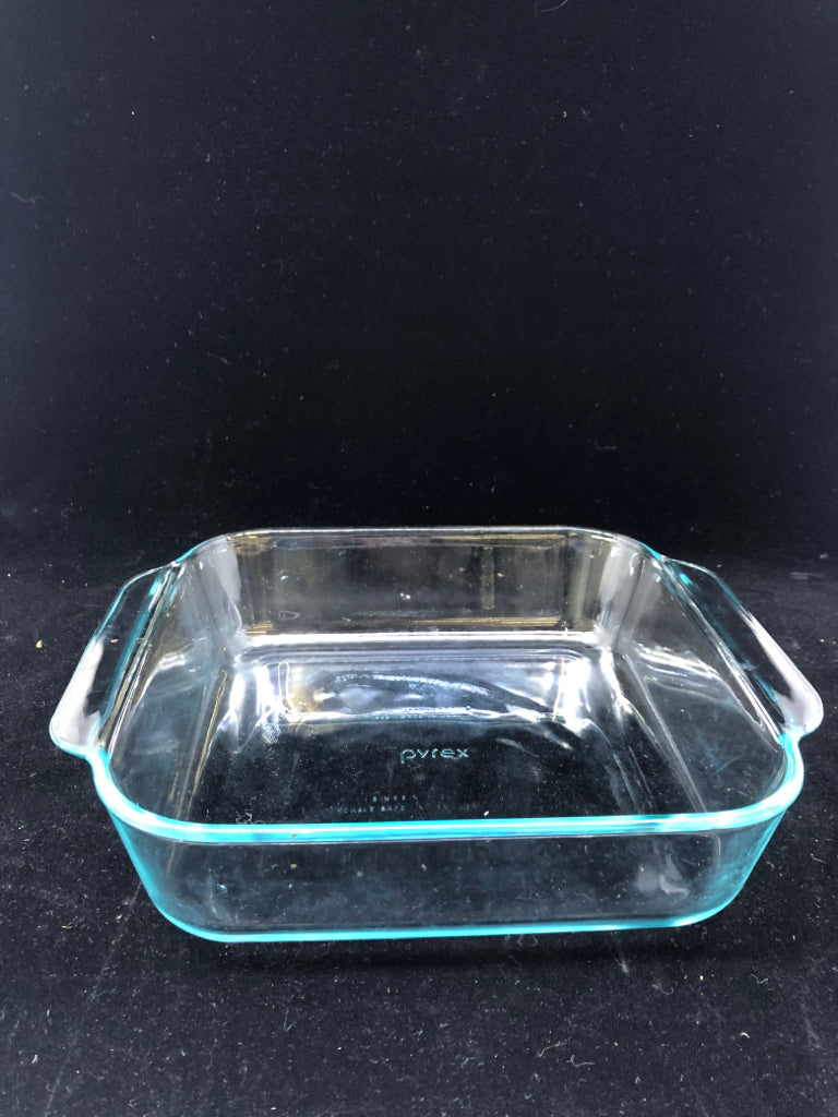 SQUARE PYREX BAKING DISH.
