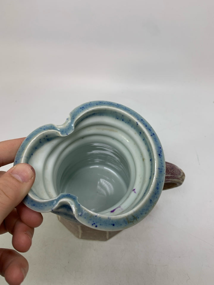 PINK/BLUE ABSTRACT CREAMER.