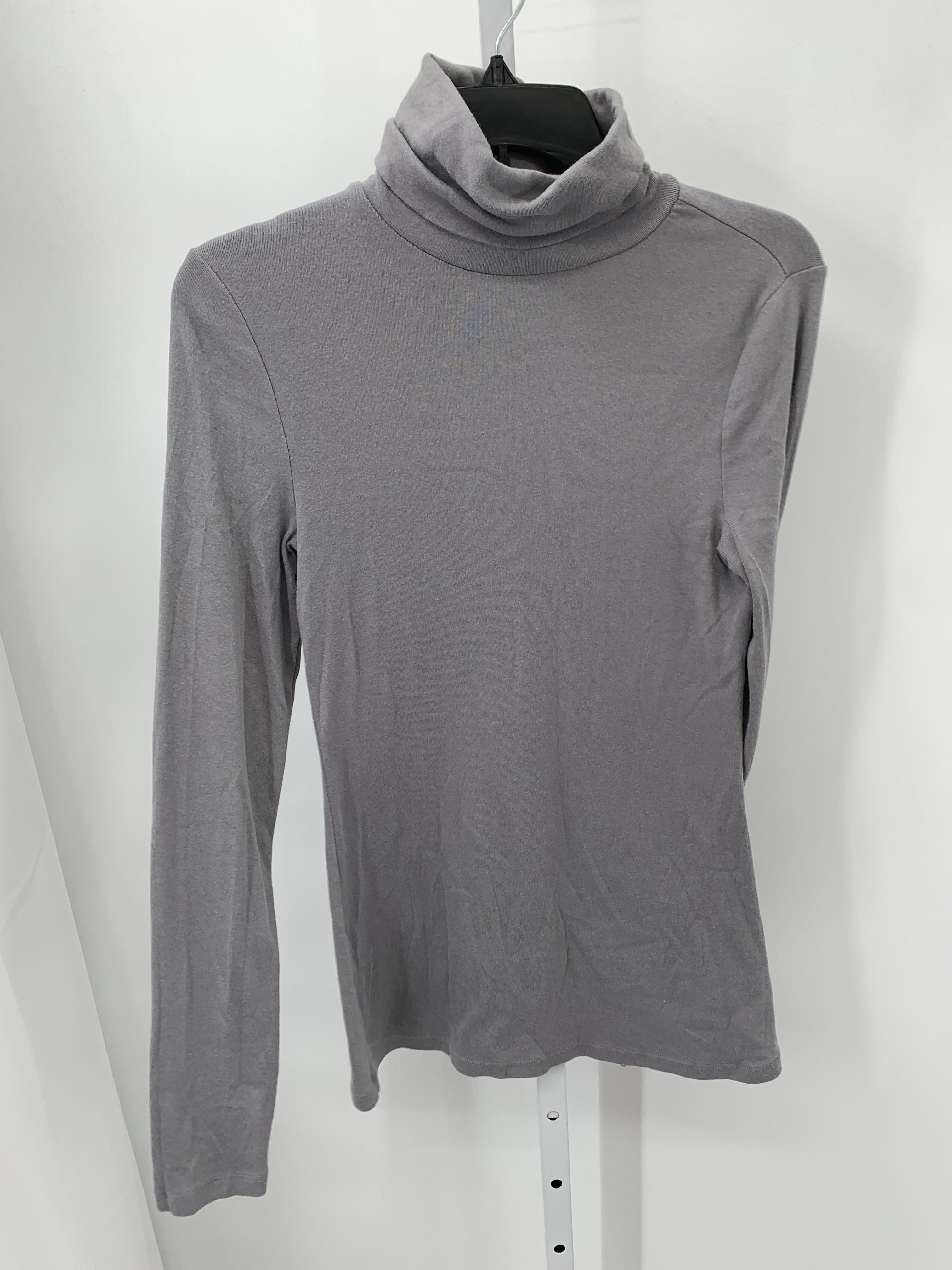 Old Navy Size Medium Misses Long Sleeve Shirt