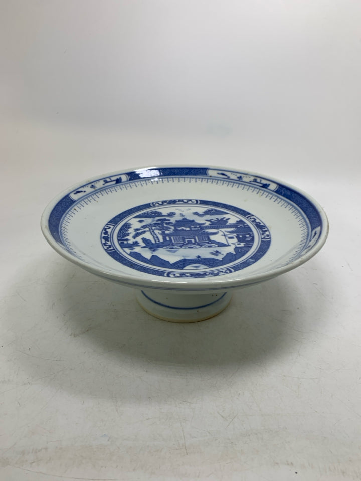 BLUE VILLAGE SCENE ASIAN STYLE CAKE STAND.
