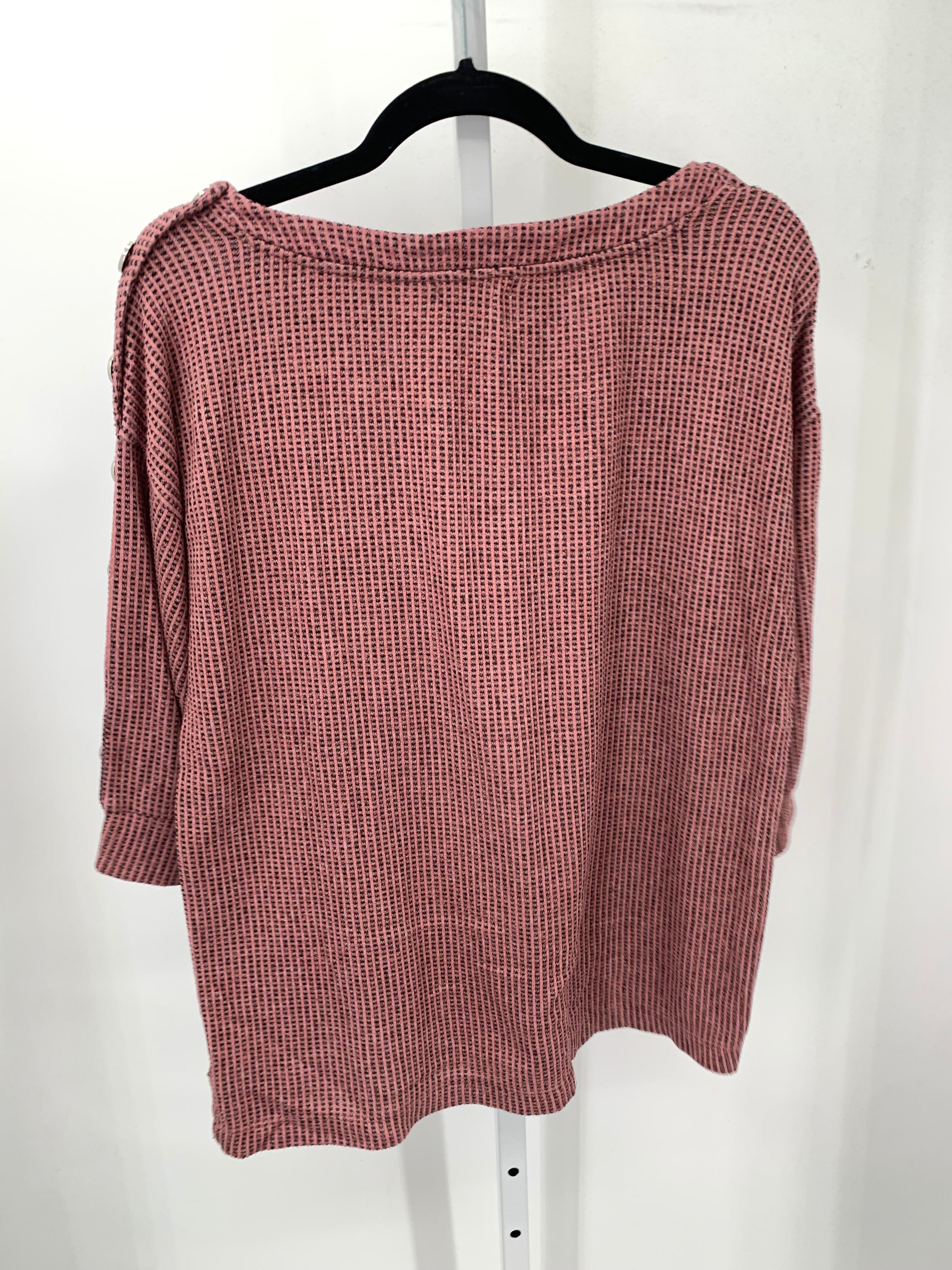 Size Medium Misses 3/4 Sleeve Shirt