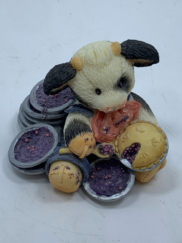 MARY MOO COW PIES.