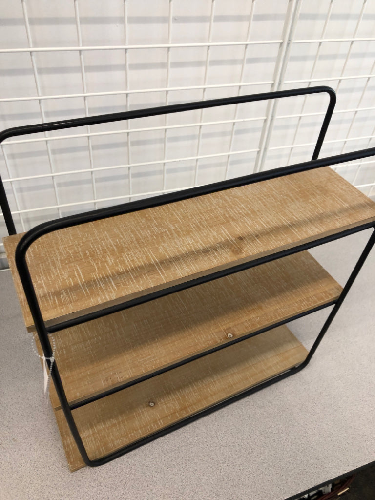 3 SHELF BLACK METAL AND WOOD SHELF.