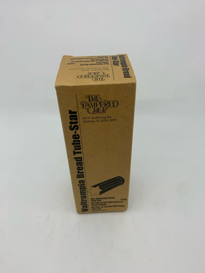 NIB PAMPERED CHEF BREAD TUBE-STAR.