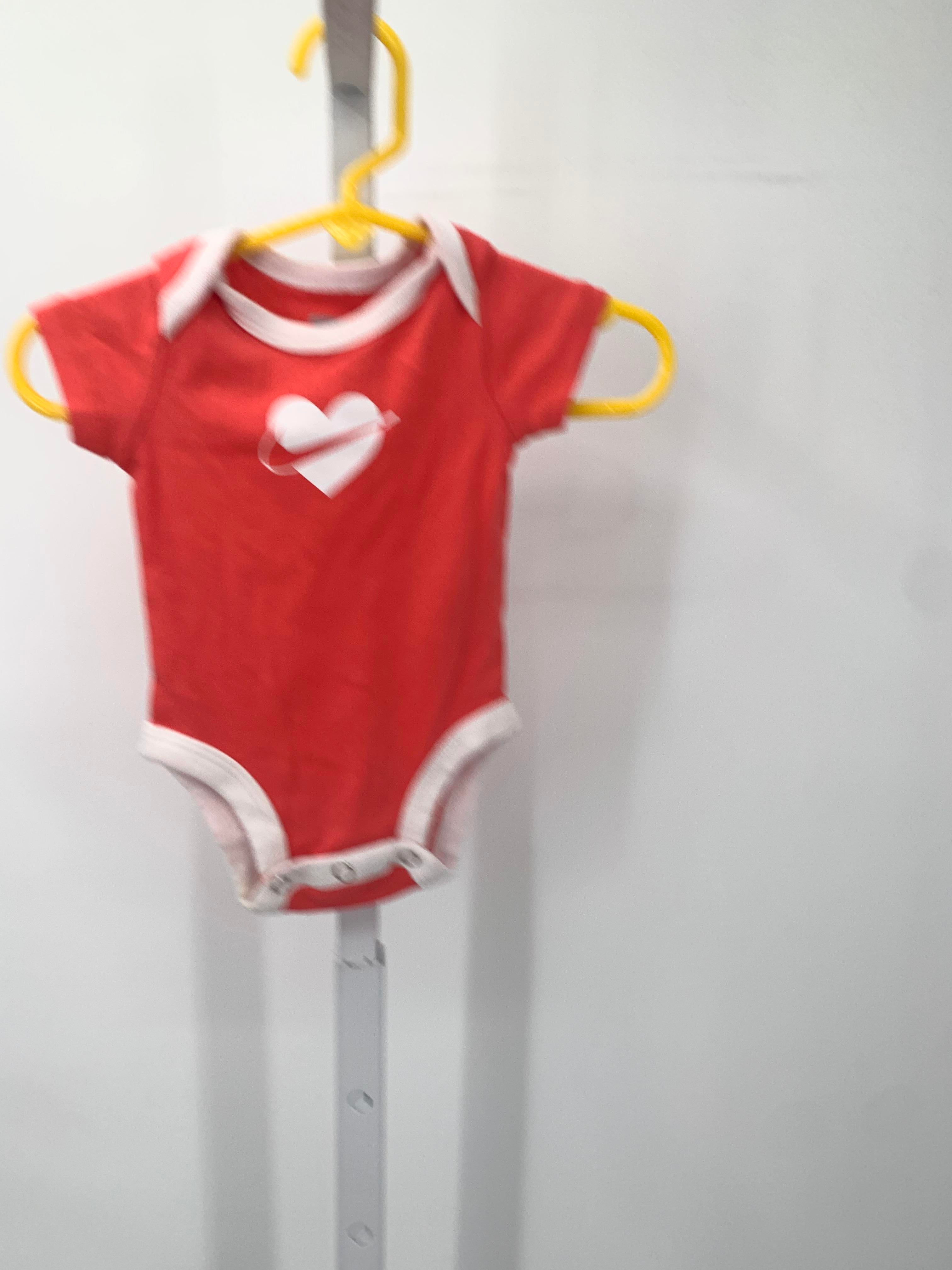 Nike Size 3 Months Girls Short Sleeve Shirt