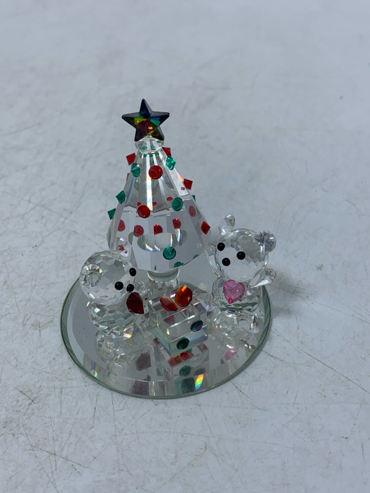 MINI GLASS CHRISTMAS TREE W/ TEDDY BEARS.