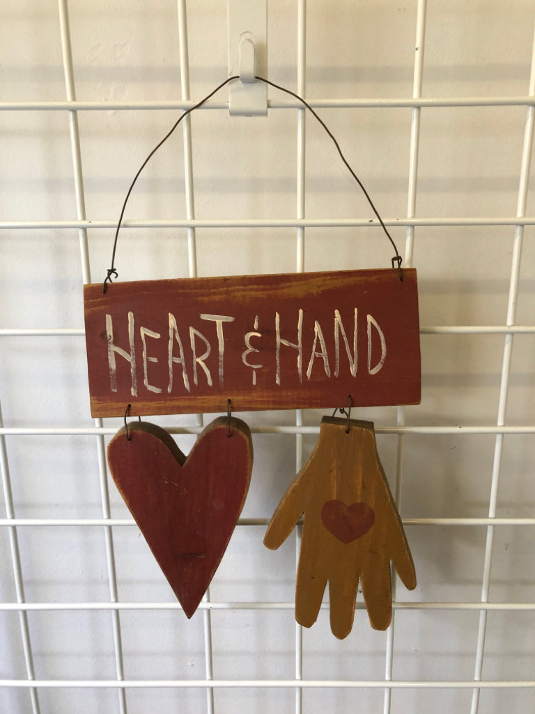 PRIMITIVE HEART & HAND WALL HANGING.