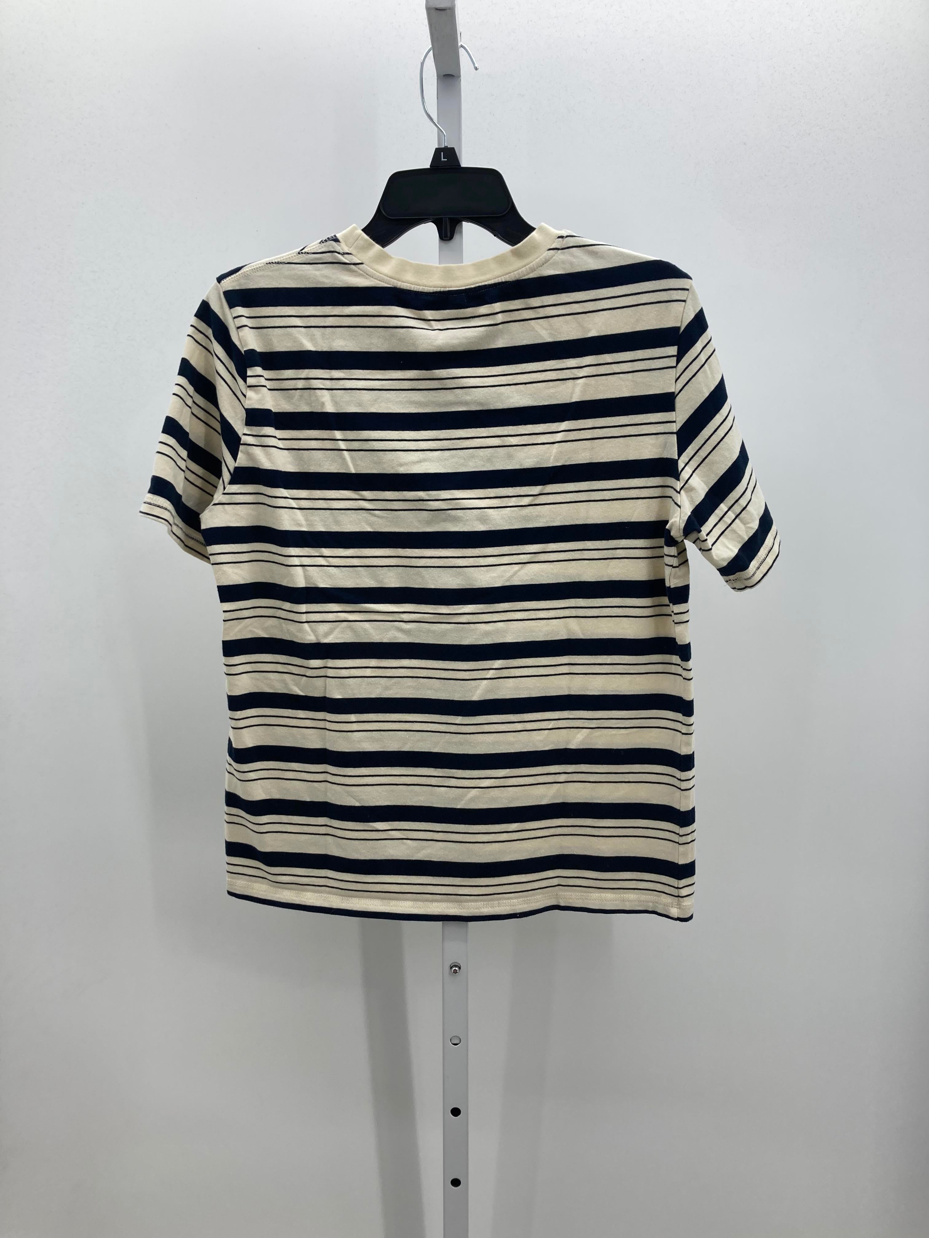Size Medium Misses Short Sleeve Shirt