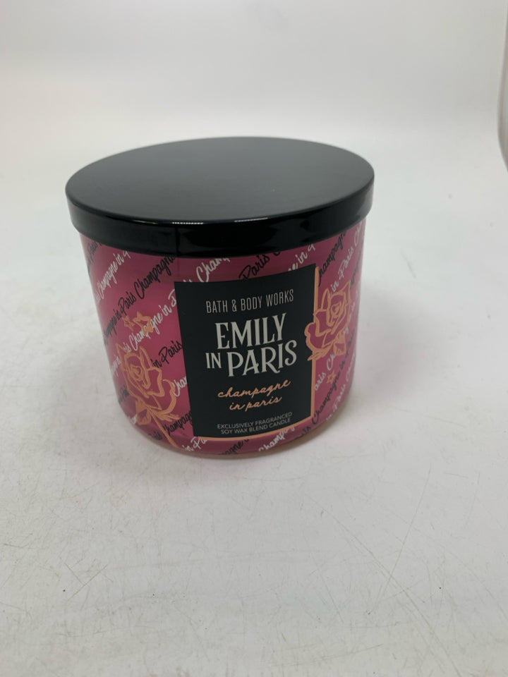 EMILY IN PARIS.