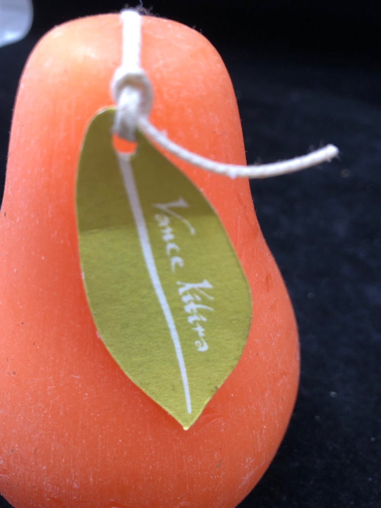 NWT ORANGE PEAR CANDLE.