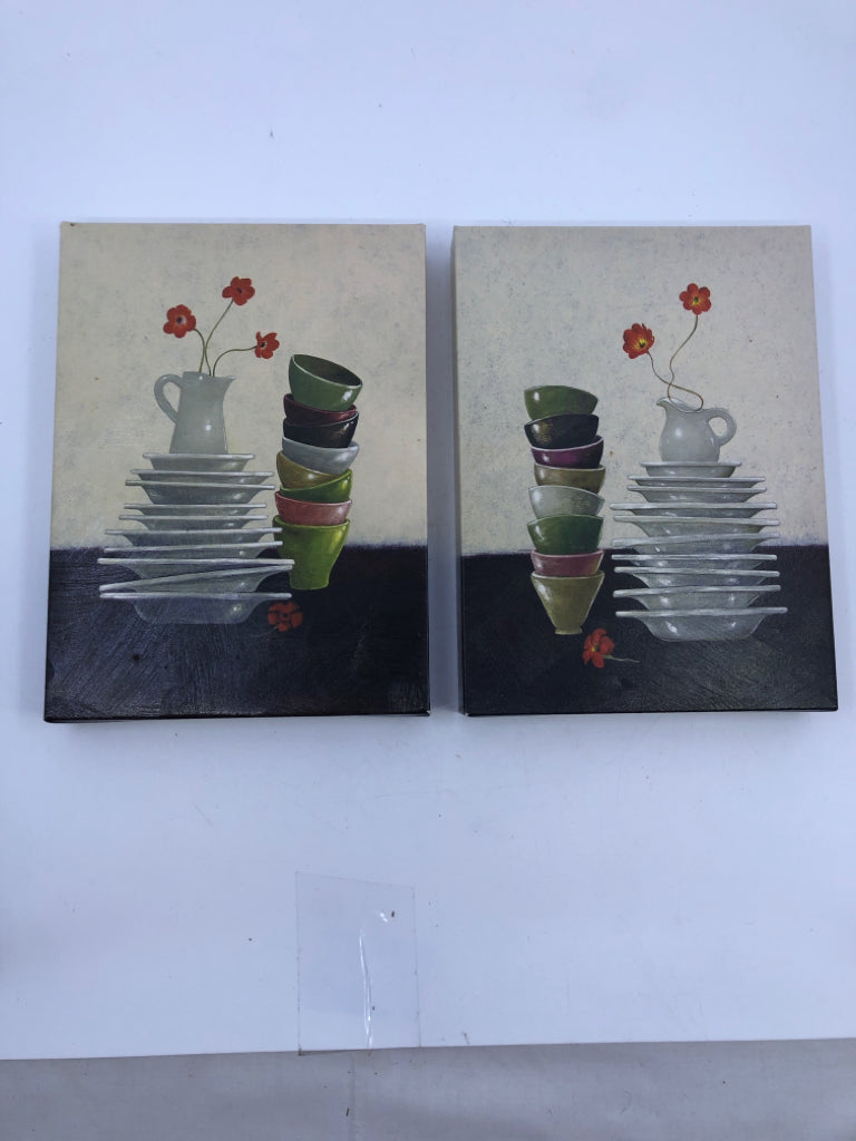 2 MINI CANVAS, DISHES AND FLOWERS.