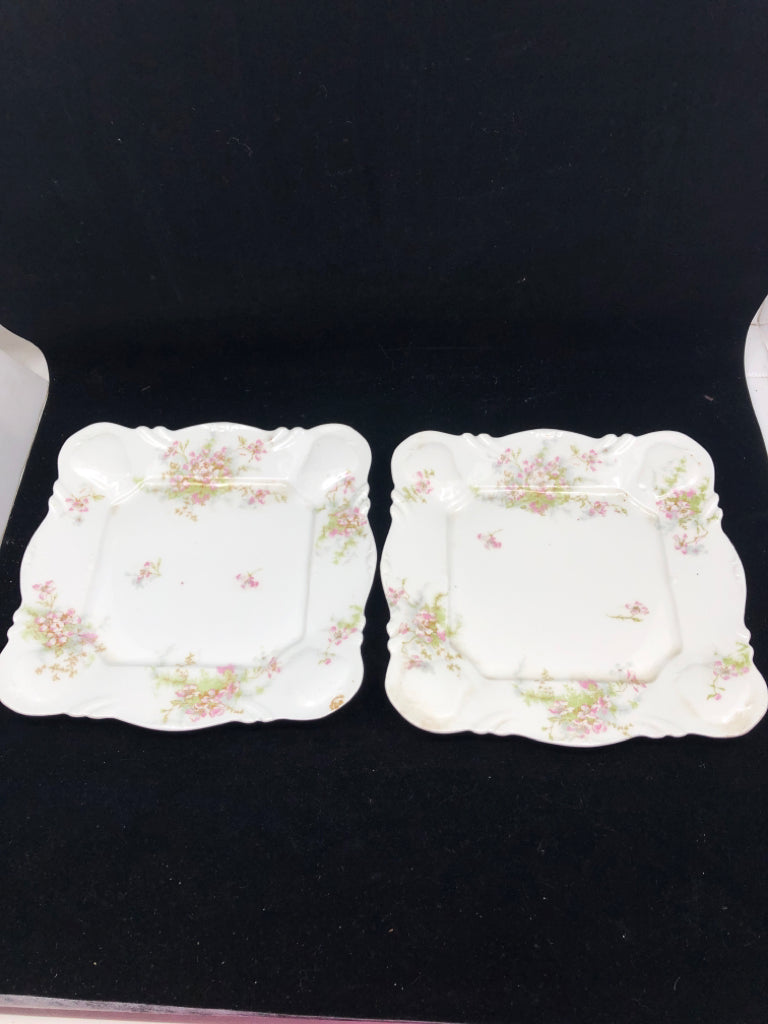 2 VTG LIGHT PINK FLORAL SQUARE SERVING PLATES.