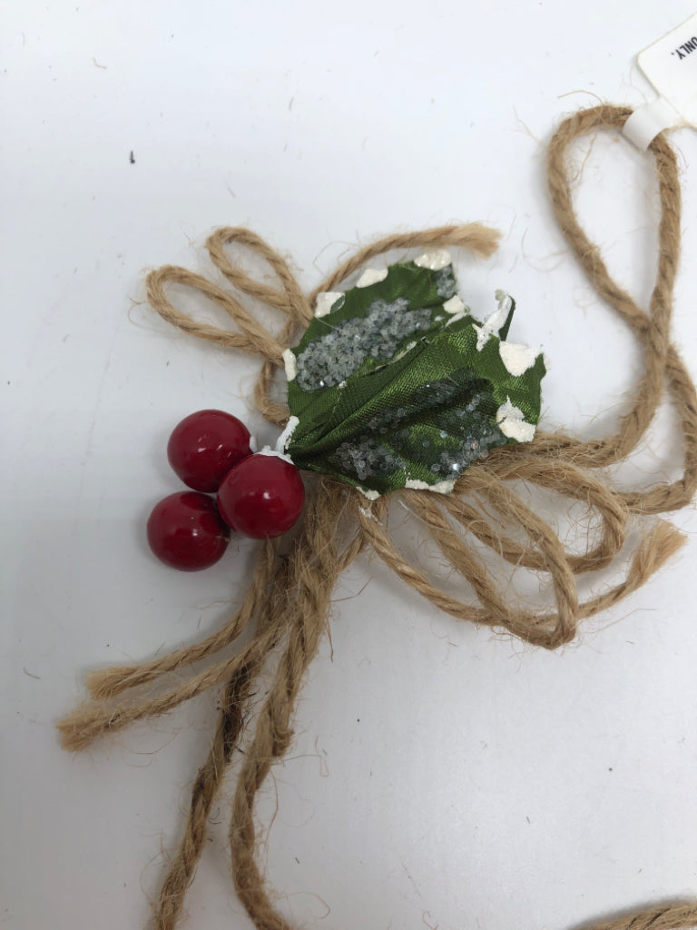 2 GLITTER CARDINAL ON TWINE ORNAMENTS.