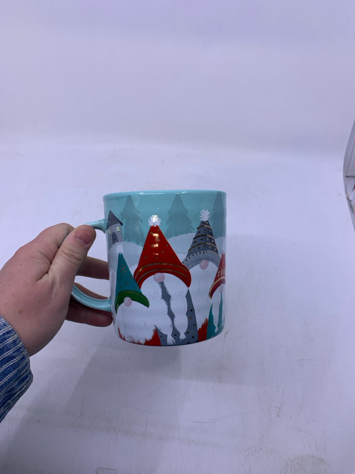 GNOME FOR THE HOLIDAYS MUG