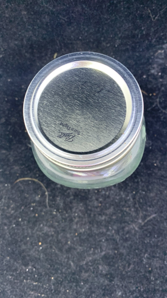 BALL MASON JAR W/LID.