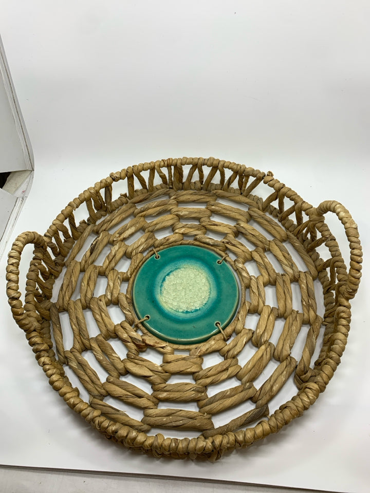 WICKER TRAY W/CERAMIC BLUE CRACKLE CENTER.