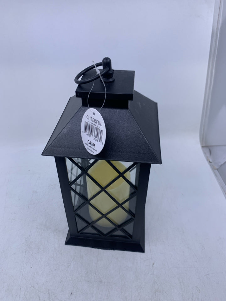 NEW BLACK PLASTIC LANTERN BATTERY POWERED.