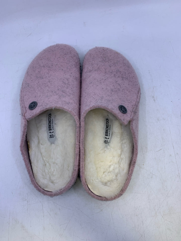 Birkenstock Size 3 Clogs