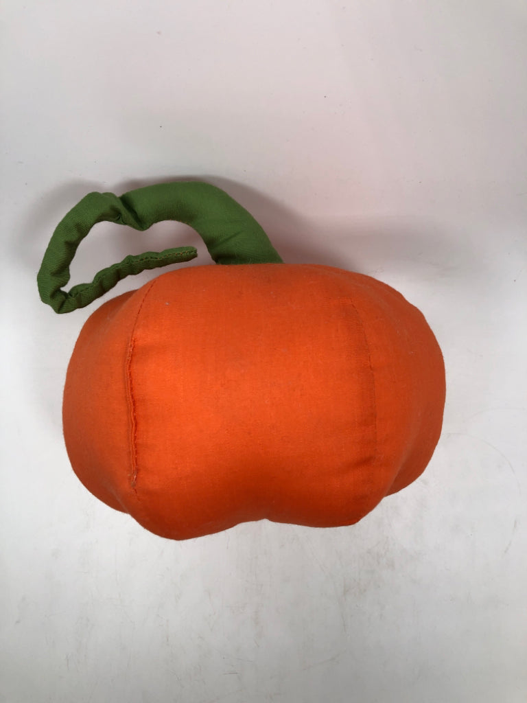 ORANGE CLOTH PUMPKIN.