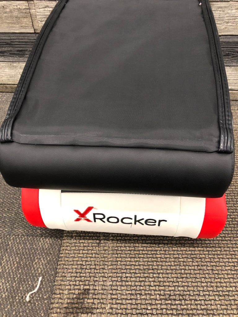 XROCKER FOLDABLE GAMING CHAIR W/HEADSET PORT.