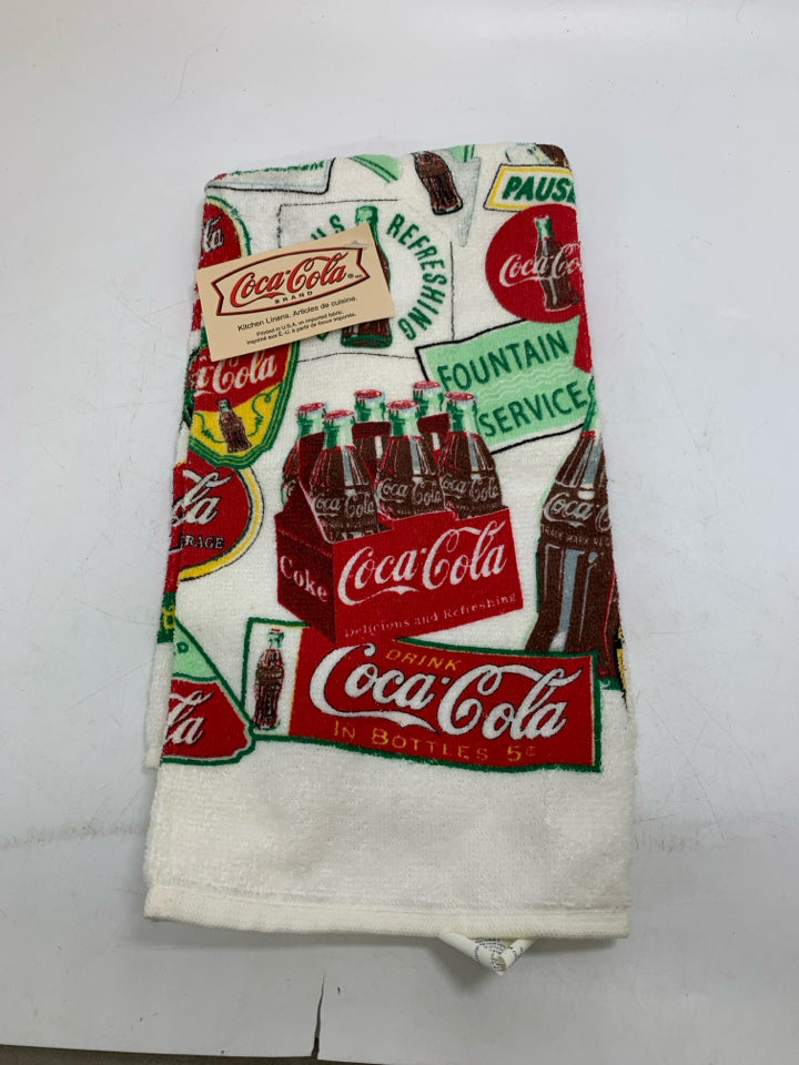 VTG COCA-COLA COLLECTABLE GRAPHIC KITCHEN TOWEL W/ TAG 1999.