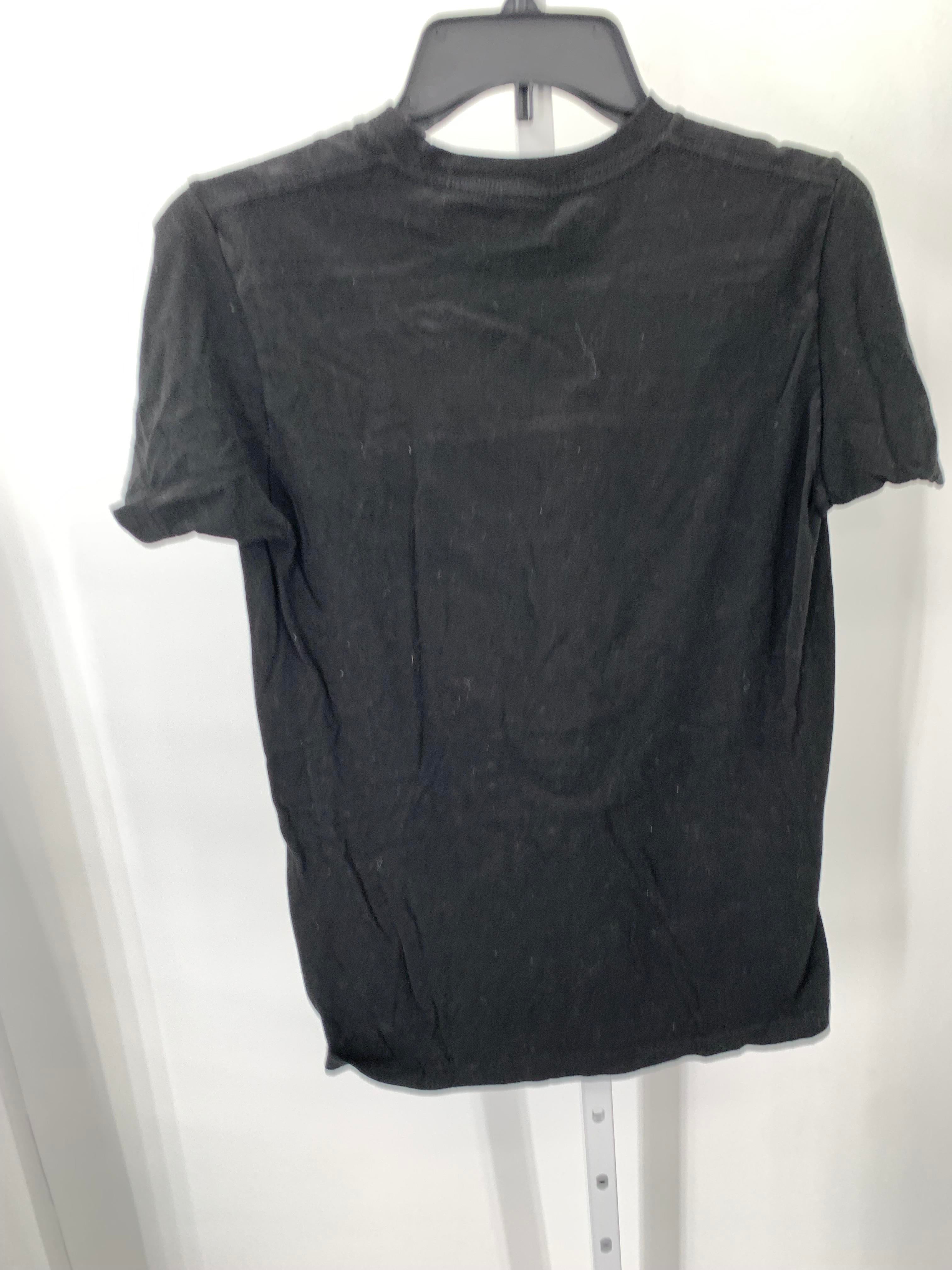 Disney Size Small Juniors Short Sleeve Shirt