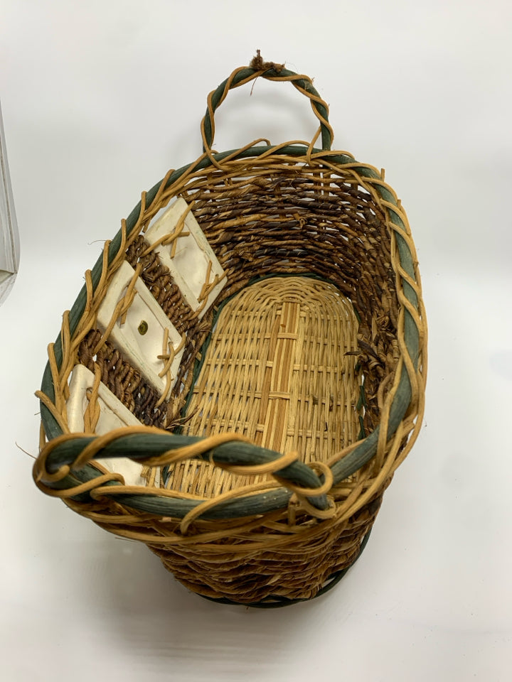 OVAL WICKER BASKET W/FRUIT TILES.