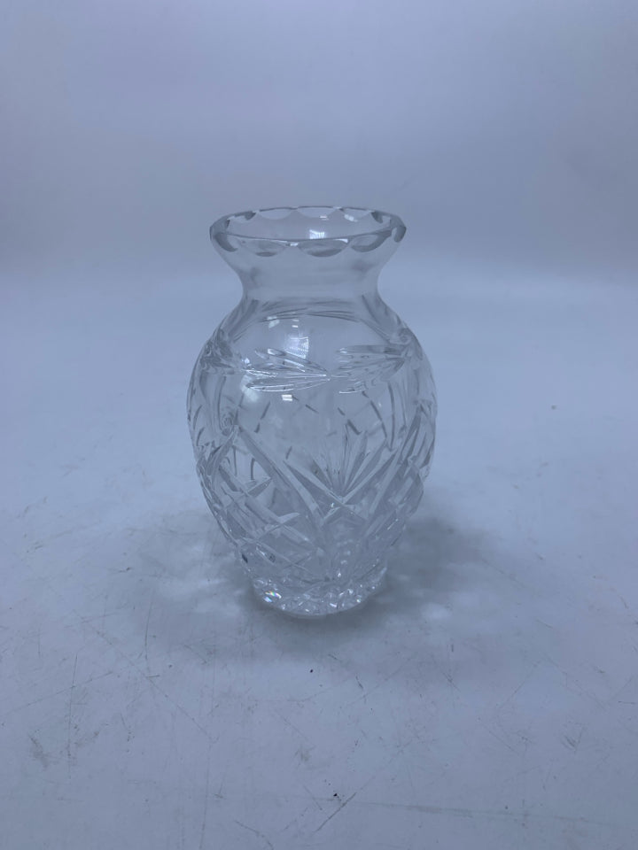 CRYSTAL W/ DETAILED CUTS VASE * SIGNED.