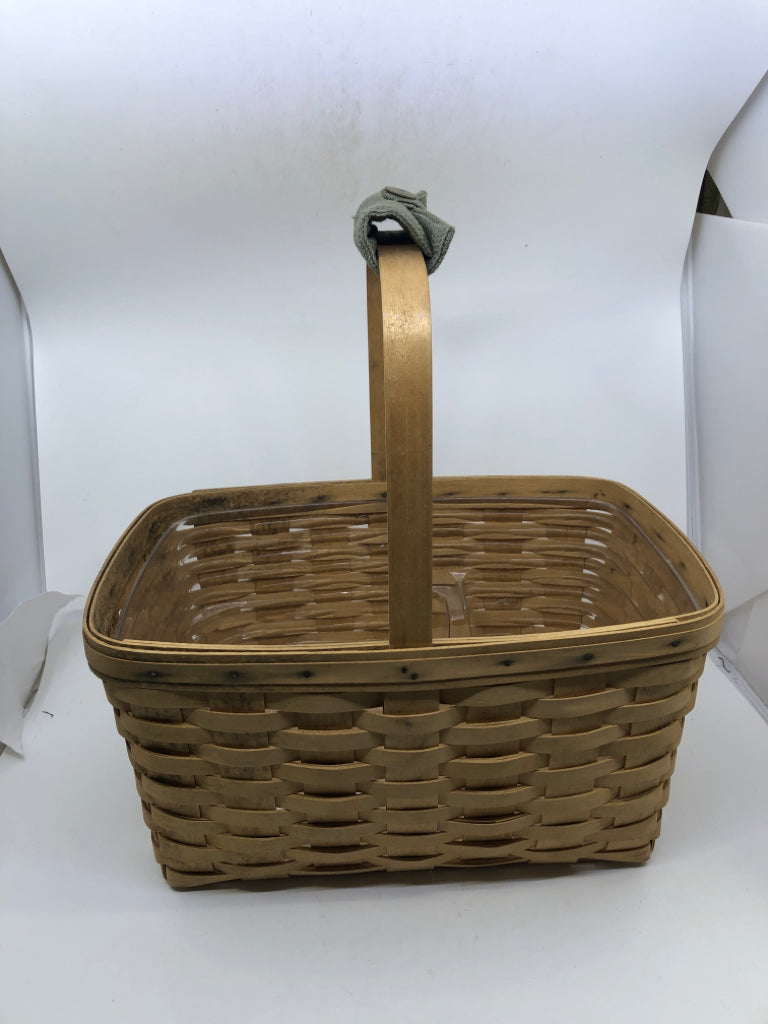 2000 HANDLE BASKET, PROTECTOR & GREEN HANDLE WRAP.