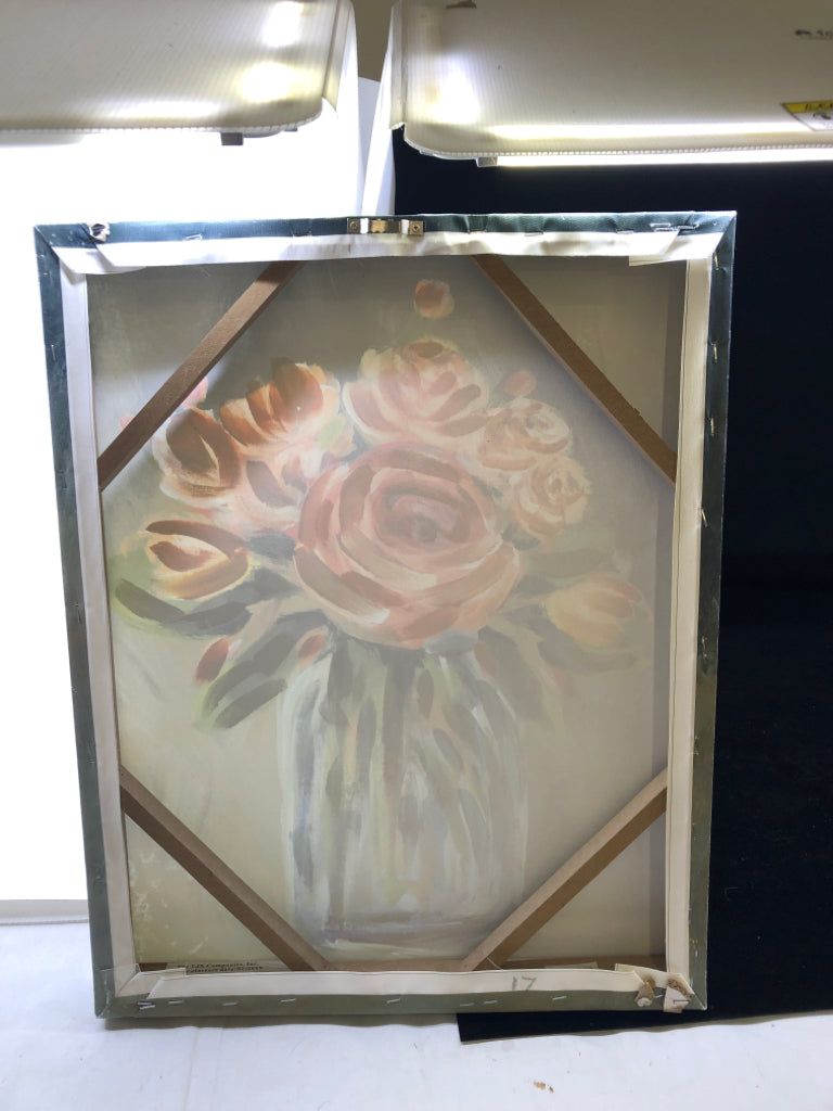 TEXTURED ROSE BOUQUET IN VASE CANVAS.