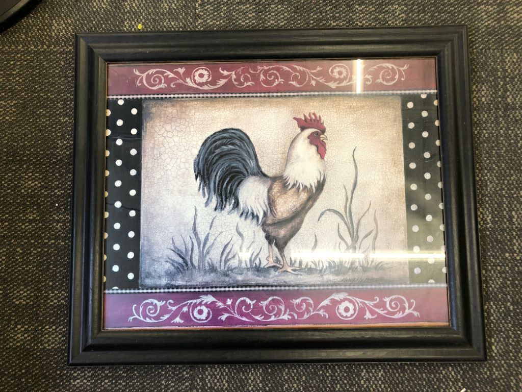 ROOSTER IN DK WOOD FRAME.