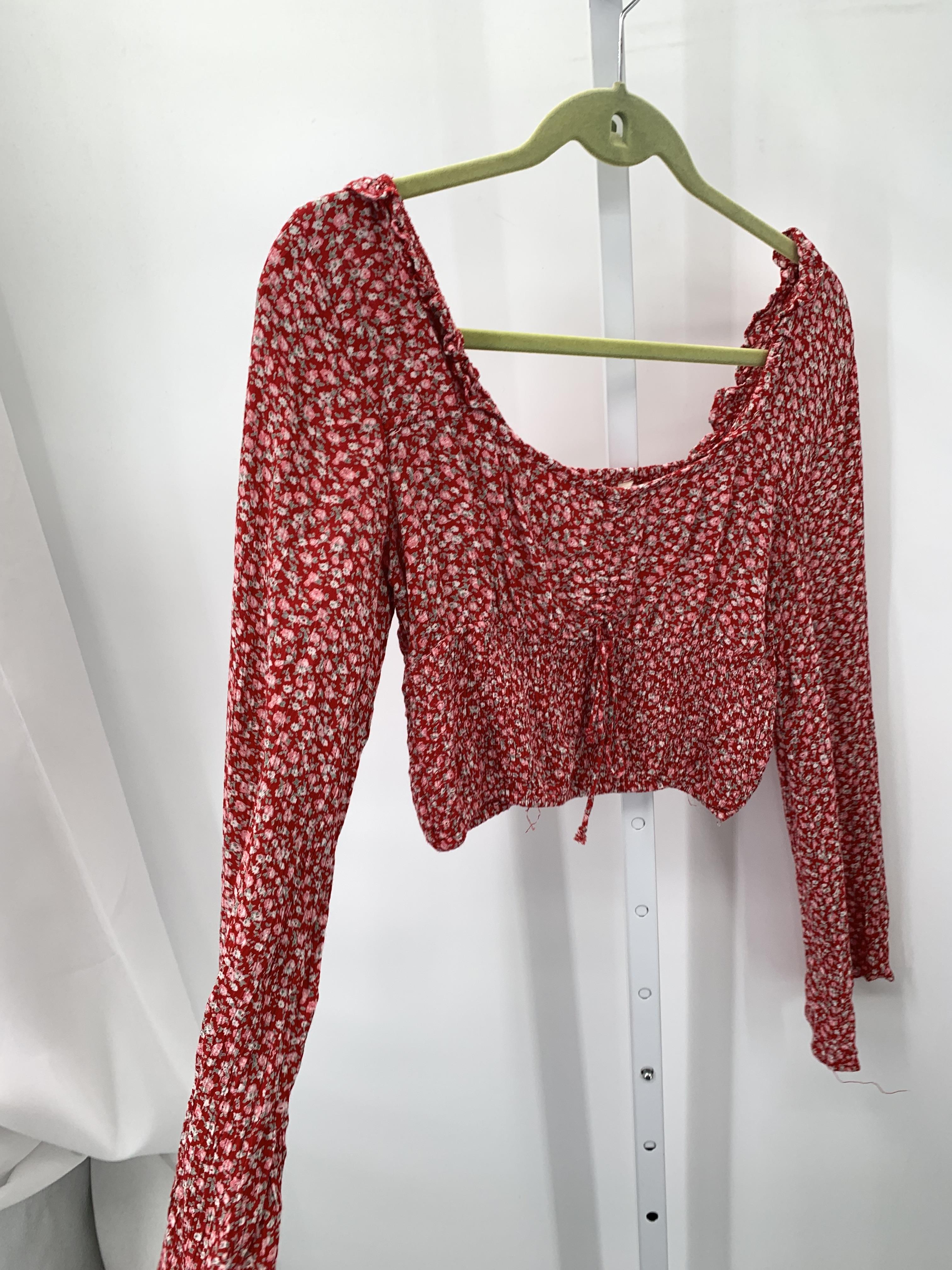 Size Medium Juniors Long Sleeve Shirt