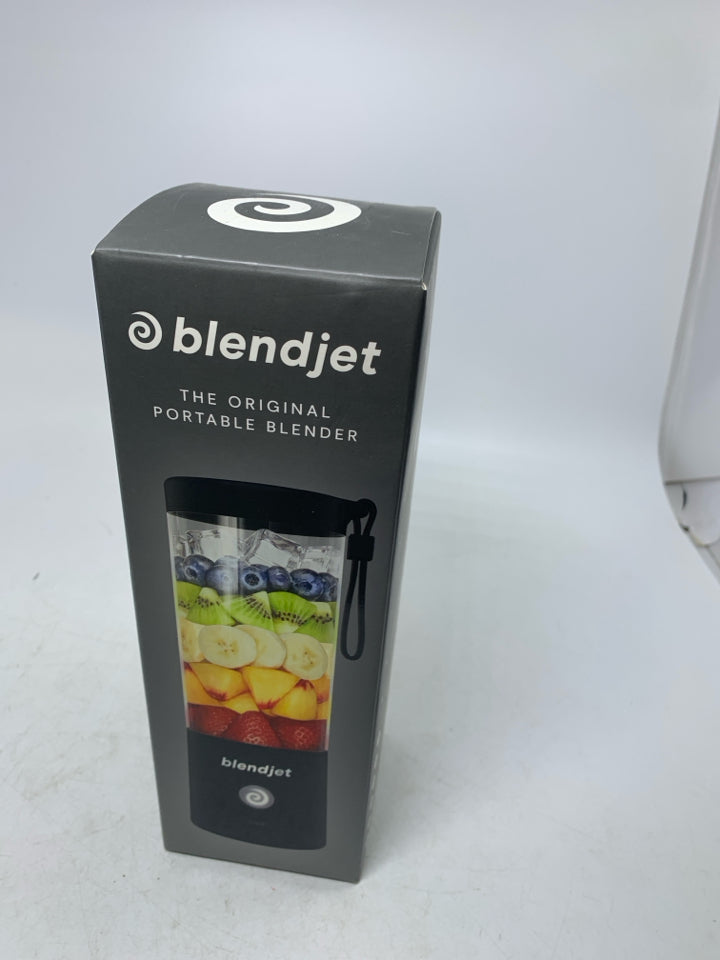 NIB BLENDJET PORTABLE BLENDER.