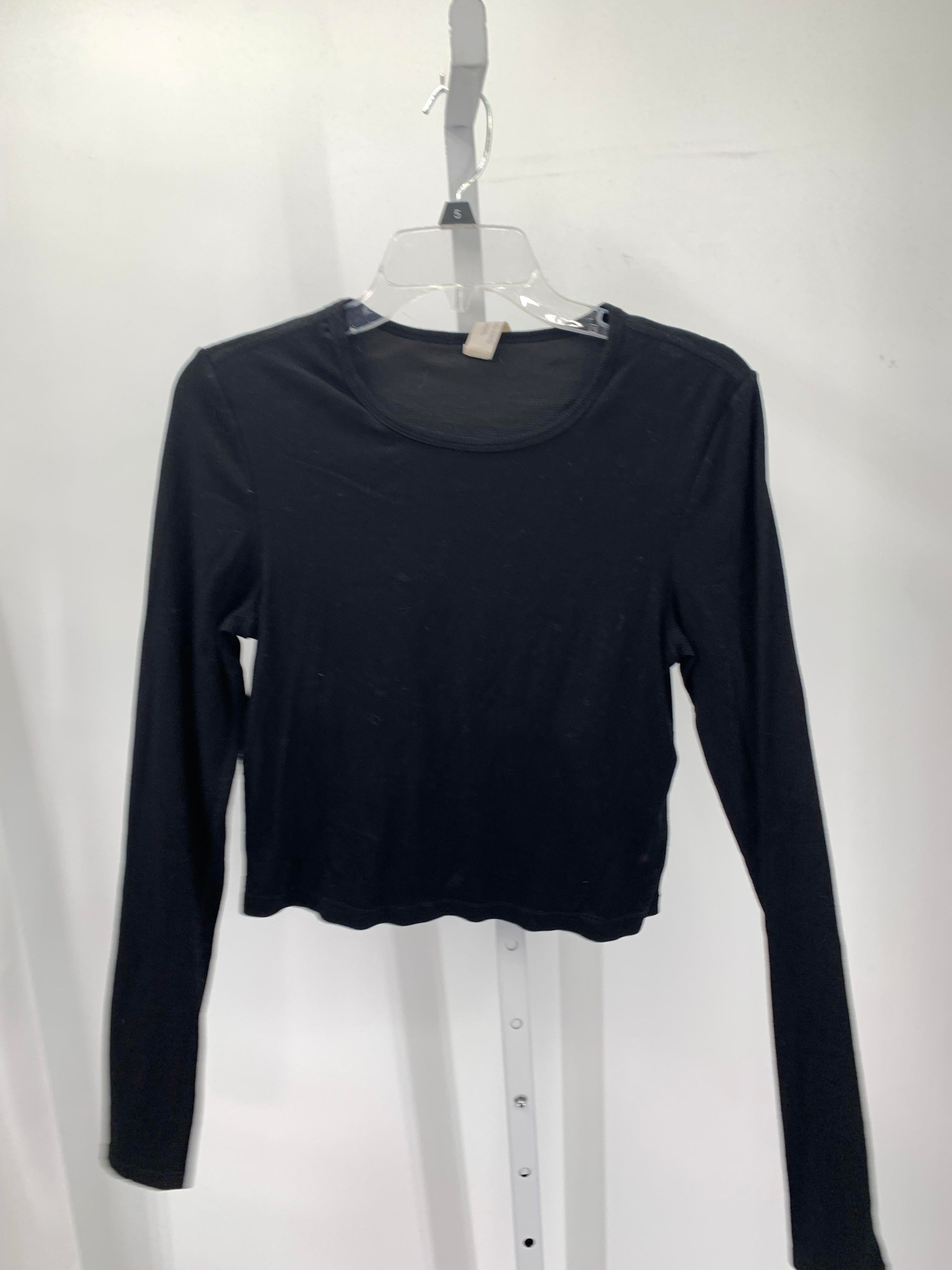Yogalicious Size Medium Misses Long Sleeve Shirt