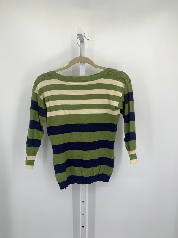 Size Small Misses 3/4 Sleeve Sweater