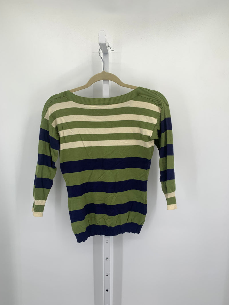 Size Small Misses 3/4 Sleeve Sweater