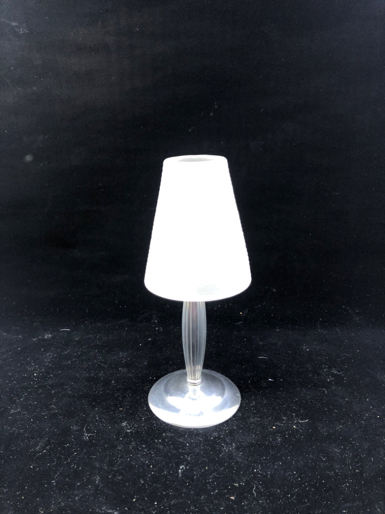 SILVER WITH WHITE FROSTED GLASS SHADE TEA LIGHT HOLDER.