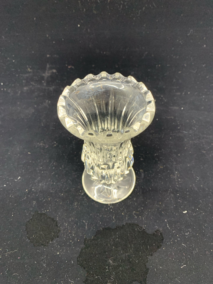 FOOTED GLASS BUD VASE.