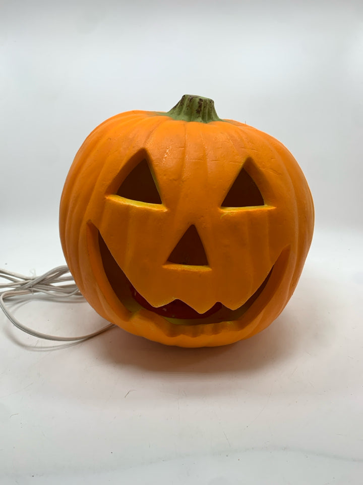 CUTOUT PUMPKIN LIGHT.