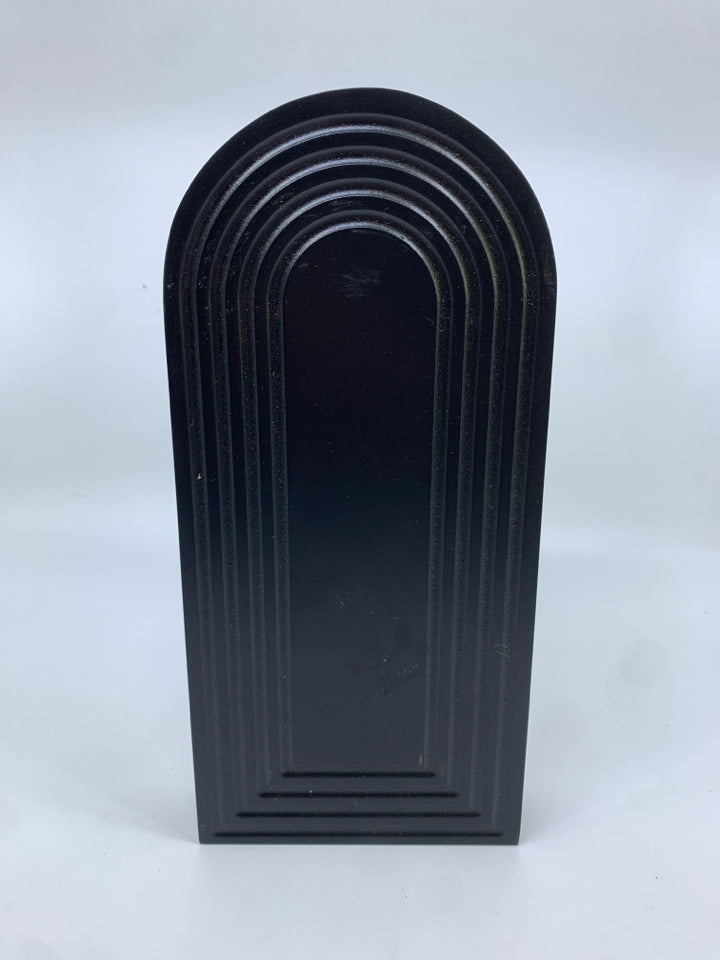 BLACK WOOD ARCH WALL MOUNTED VASE.