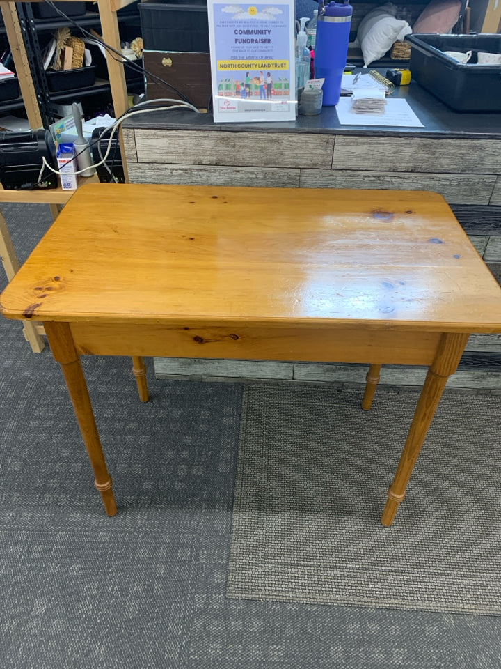 WOOD DESK W/ SINGLE DRAWER AND CHAIR.