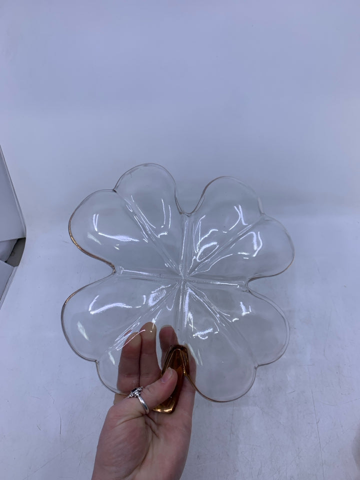 CLEAR GLASS DIVIDED CLOVER DISH W/ GOLD EDGE.