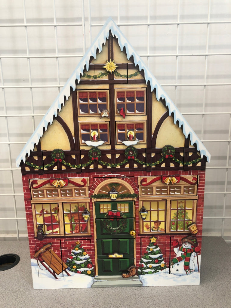 NIB CHRISTMAS HOUSE ADVENT CALENDAR BOX- BYERS' CHOICE.