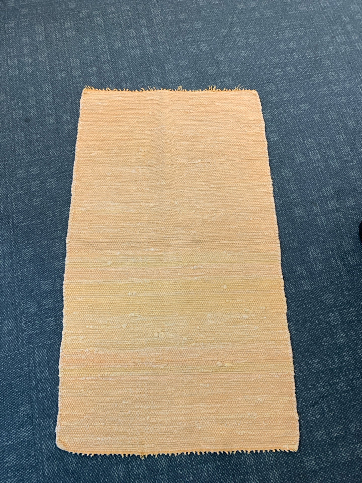 SM ORANGE RUG.