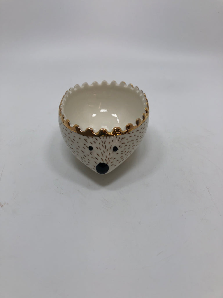 PORCELAIN HEDGEHOG DISH W/GOLD RIM.