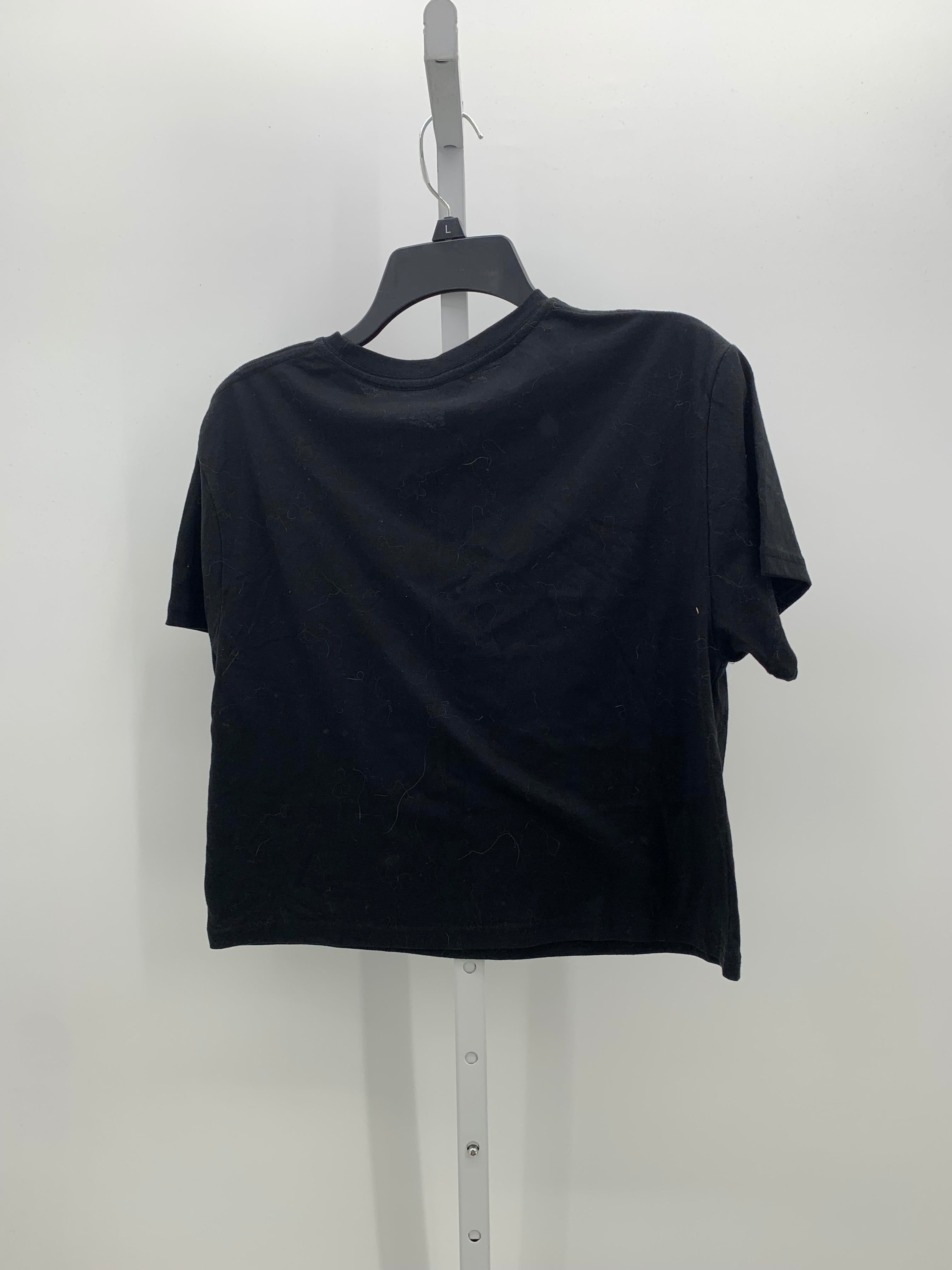 Size Large Juniors Short Sleeve Shirt