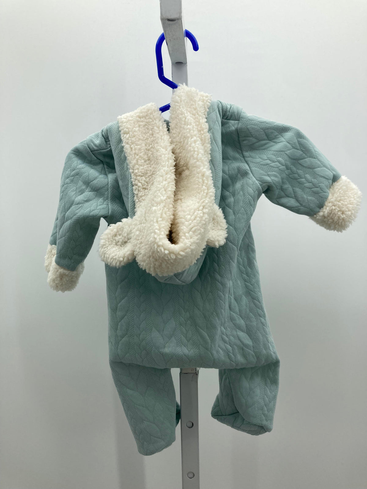 Tahari Size 0-3 months Girls Long Slv. Romper
